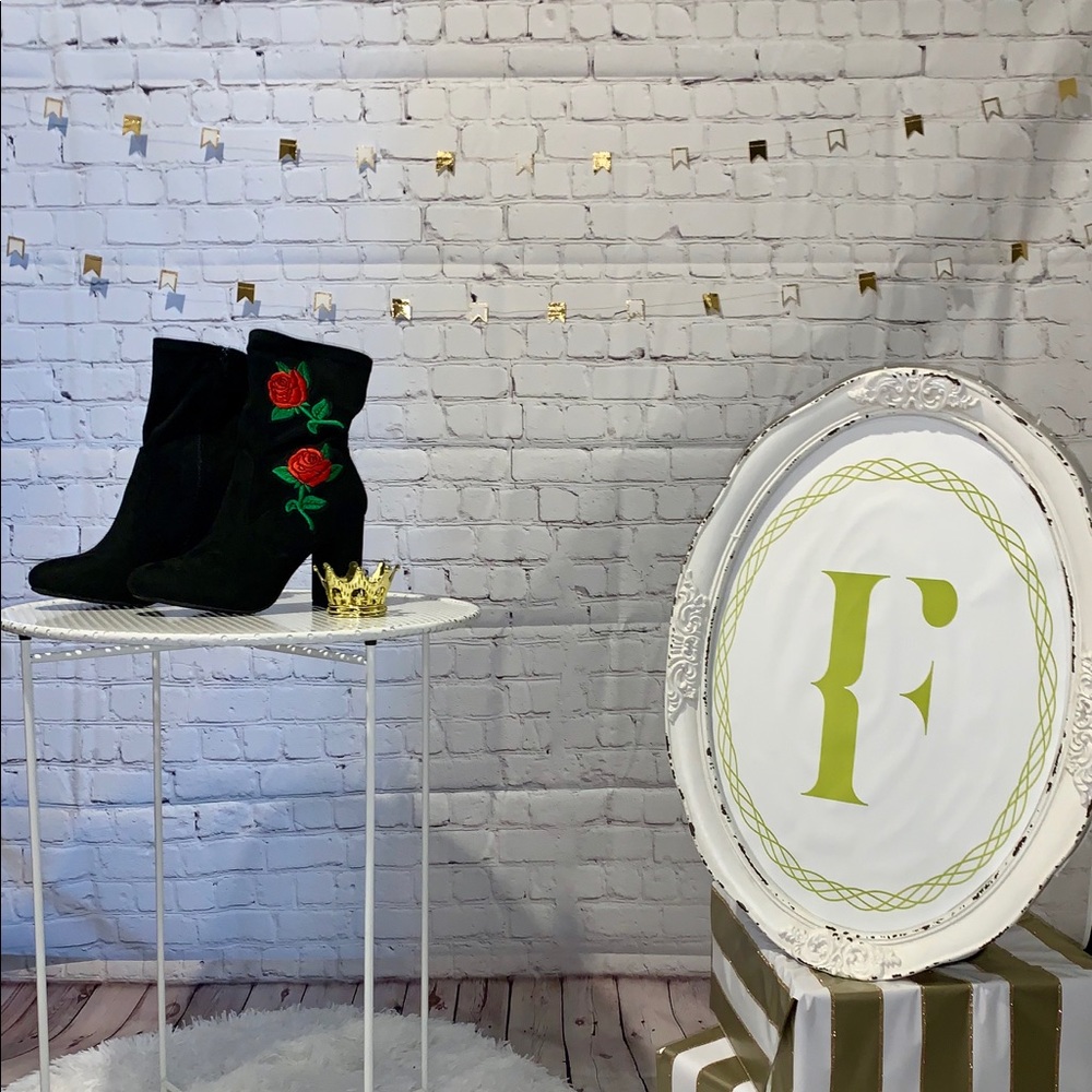 Give Me Roses Booties